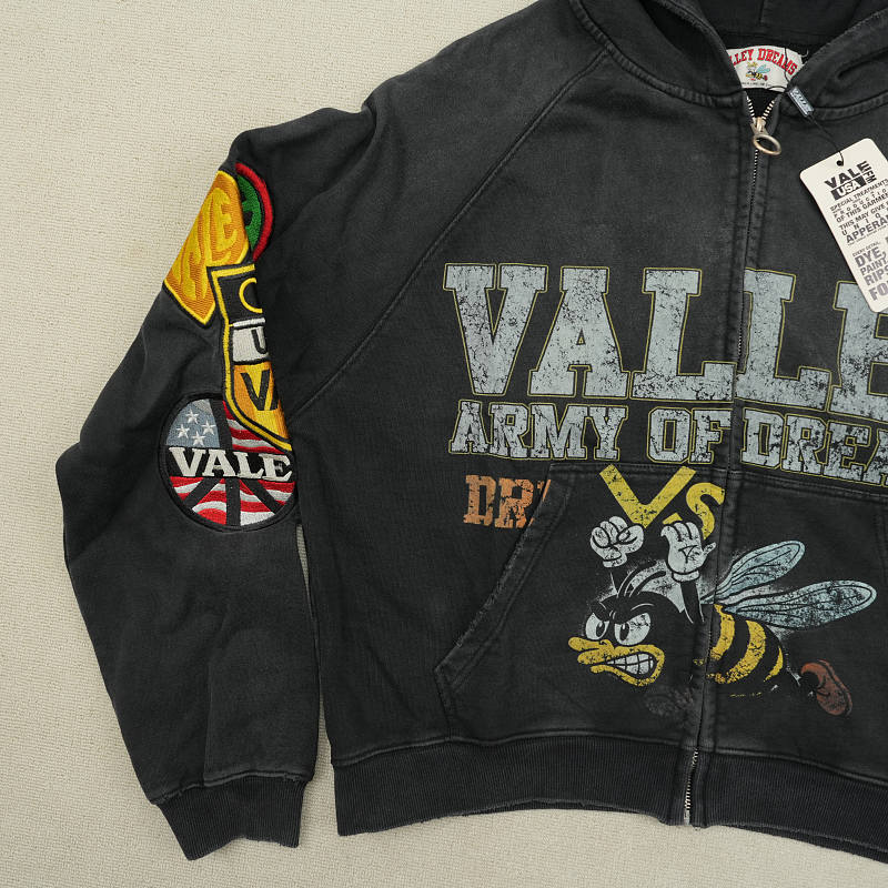 Vale Zip Hoodie 10