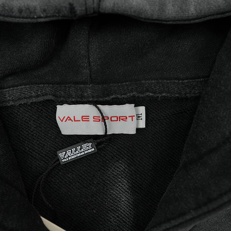 Vale Zip Hoodie 11