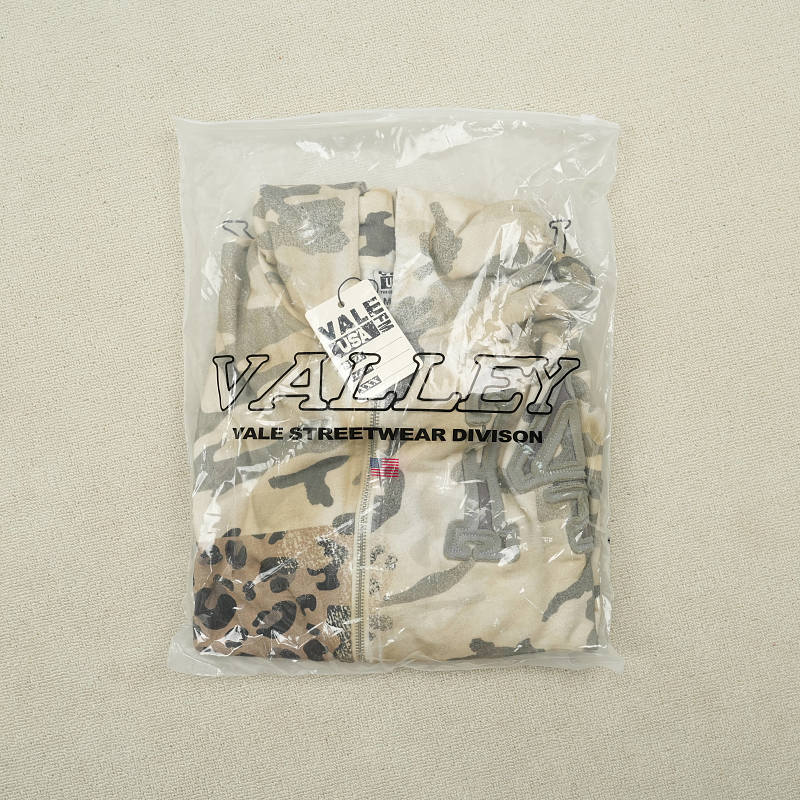 Vale Zip Hoodie 2
