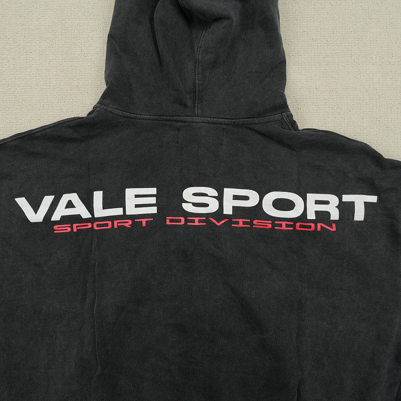 Vale Zip Hoodie 10