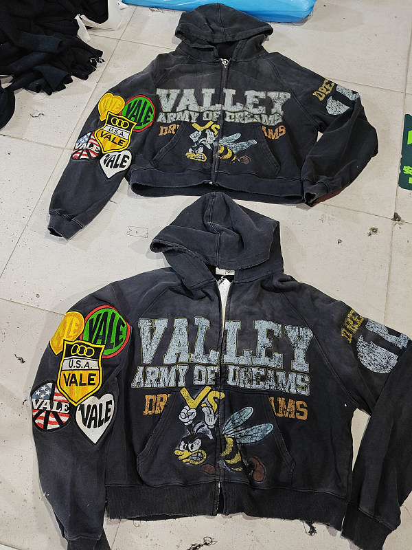 Vale Zip Hoodie
