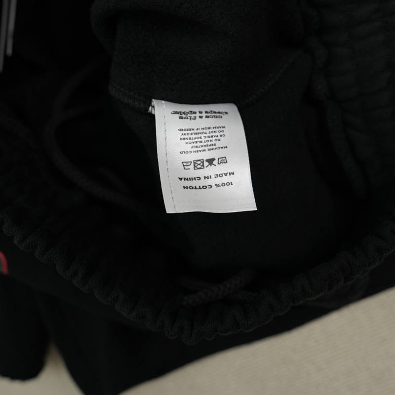 Sp5der Beluga Outline Sweatshorts 10