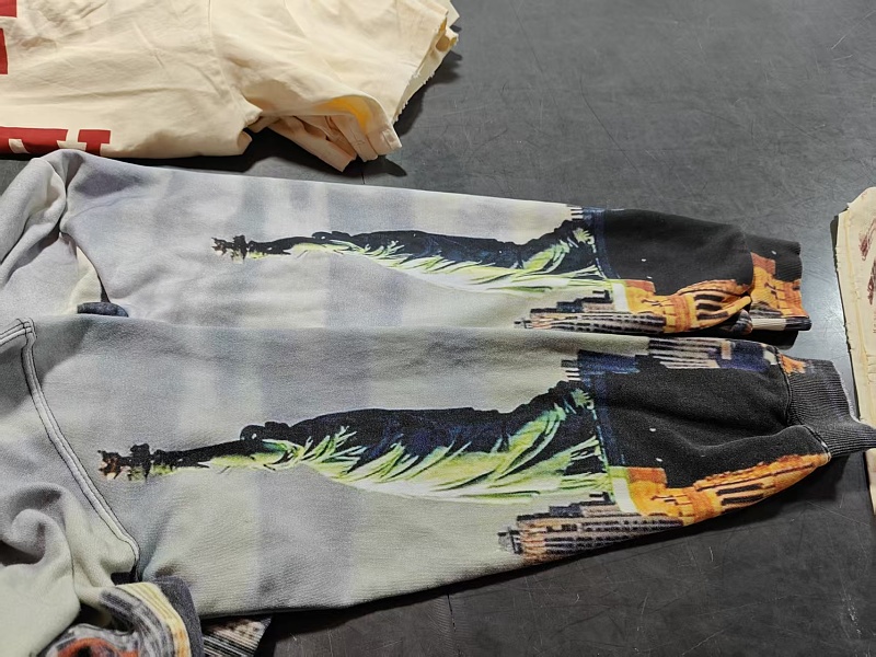 Vale Zip Hoodie