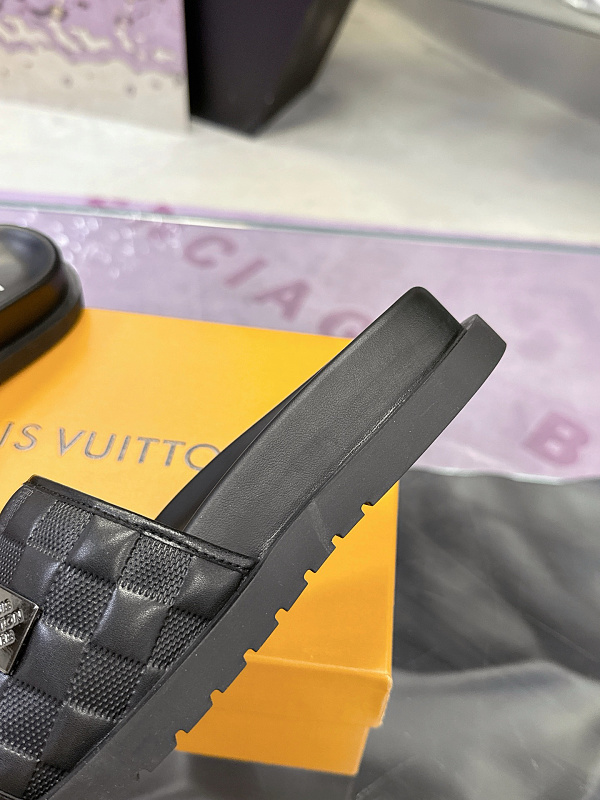 Louis Vuitton 7
