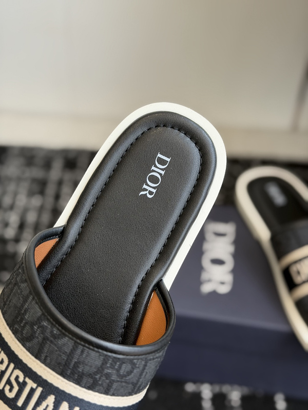 Dio* Sandal · 2