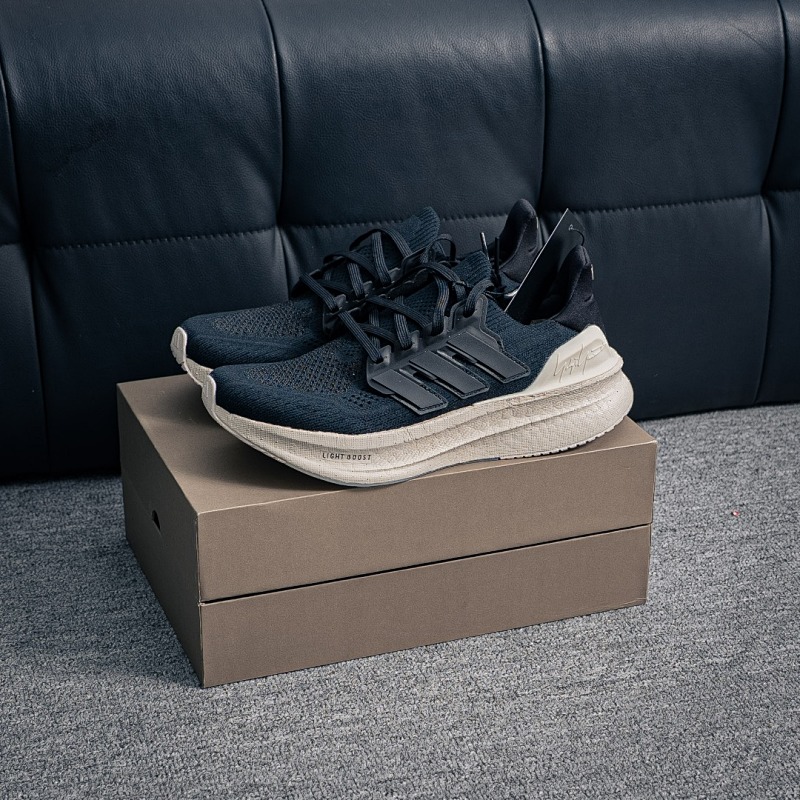 Adida* Ultraboost 11