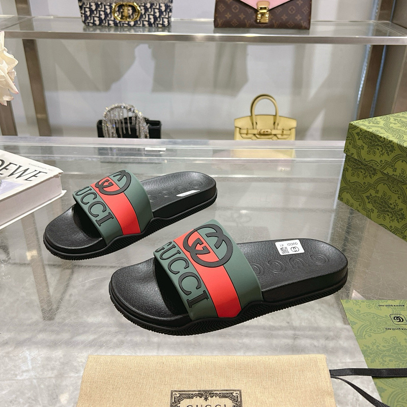 Gucc* Slipper · 3