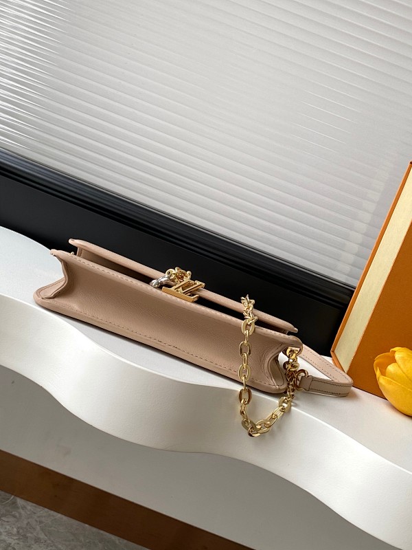 Louis Vuitton 5