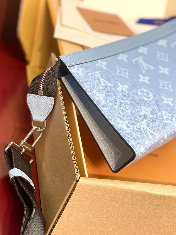 Louis Vuitton 5