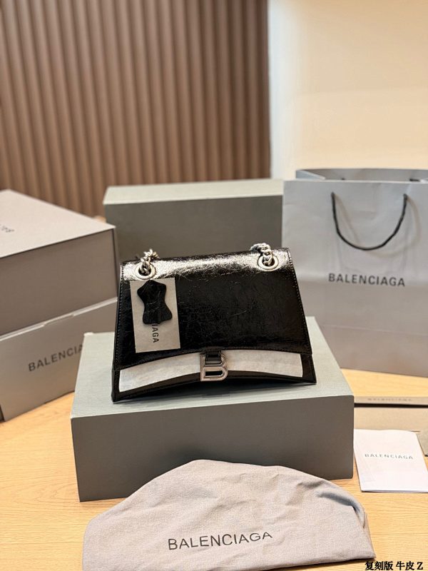 Balenciag* · 2