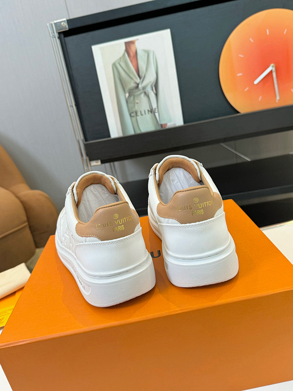 Louis Vuitton 2