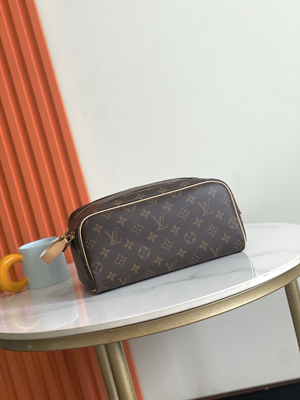 Louis Vuitton 3