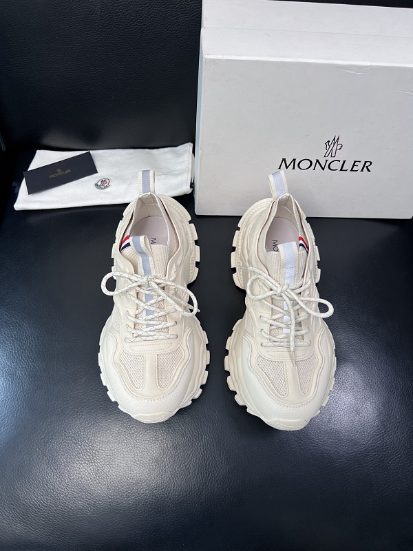 Moncle* · 3