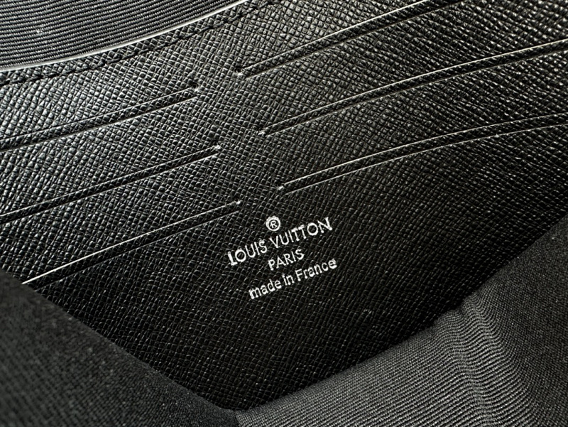Louis Vuitton 7