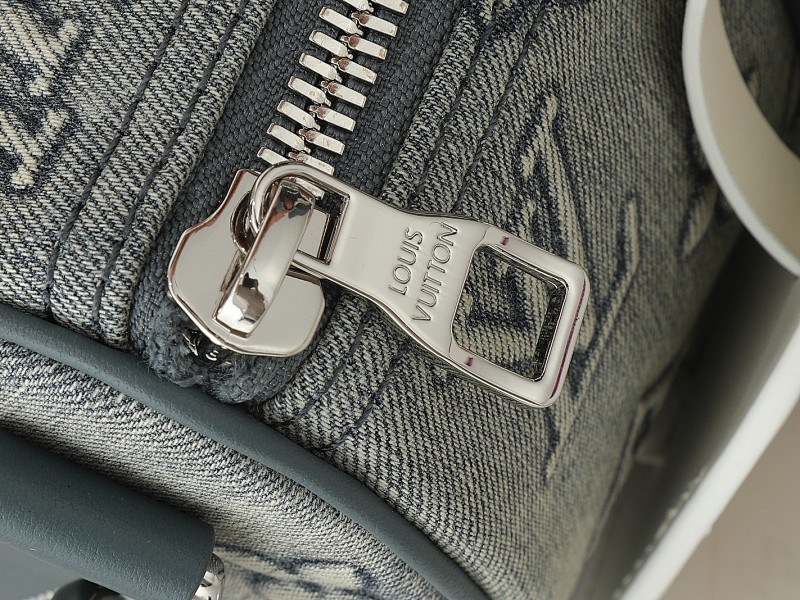 Louis Vuitton 4
