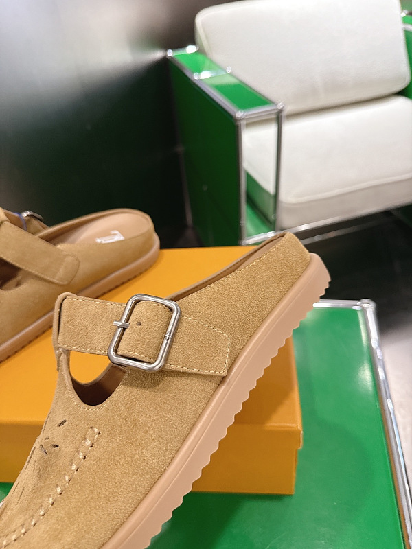 Louis Vuitton 7