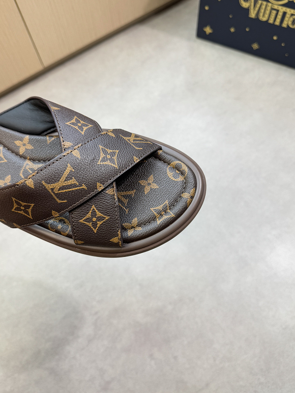Louis Vuitton Slipper 4