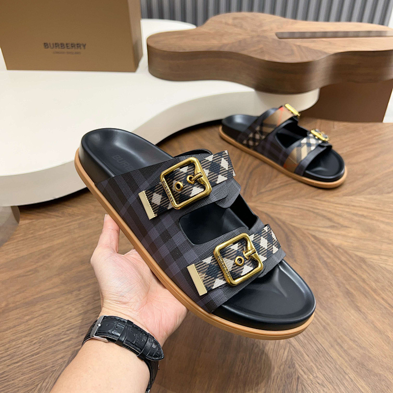 Burberr* Sandal