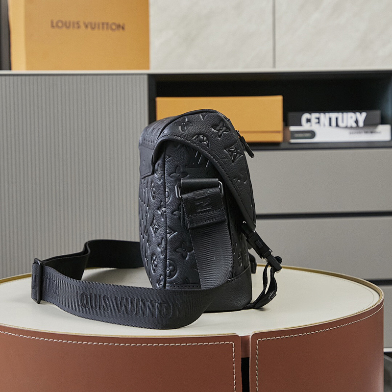 Louis Vuitton 7