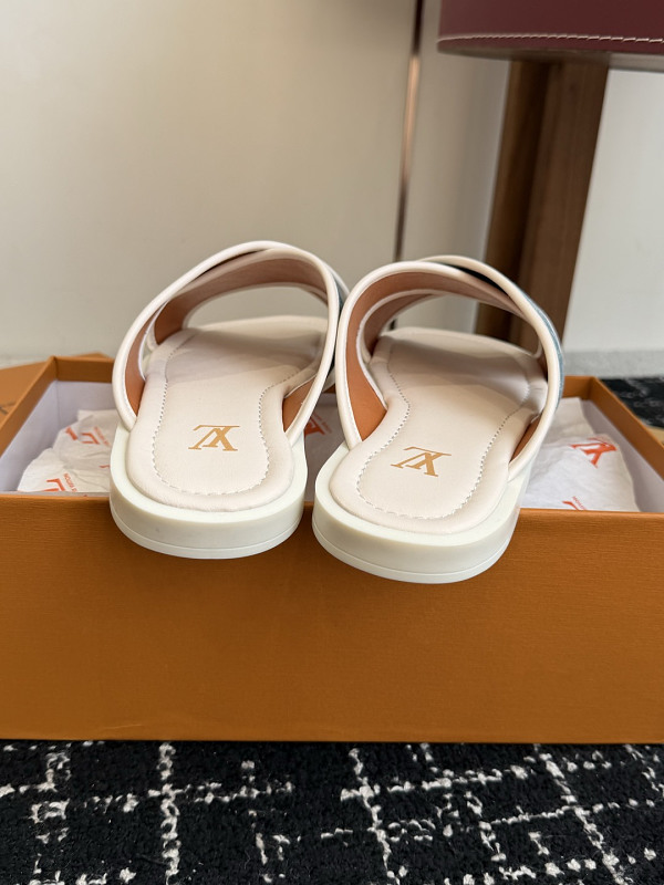 Louis Vuitton Sandal 5