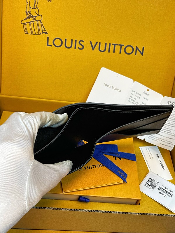 Louis Vuitton Wallet 2
