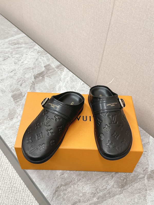 Louis Vuitton 2