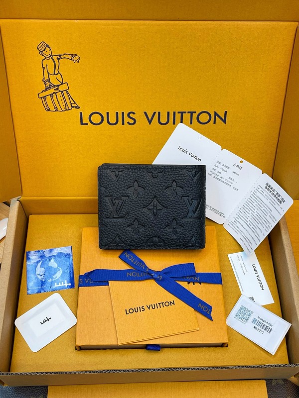 Louis Vuitton Wallet 6