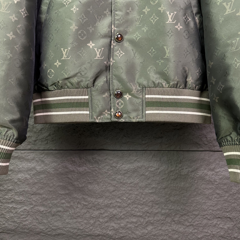 Louis Vuitton 4