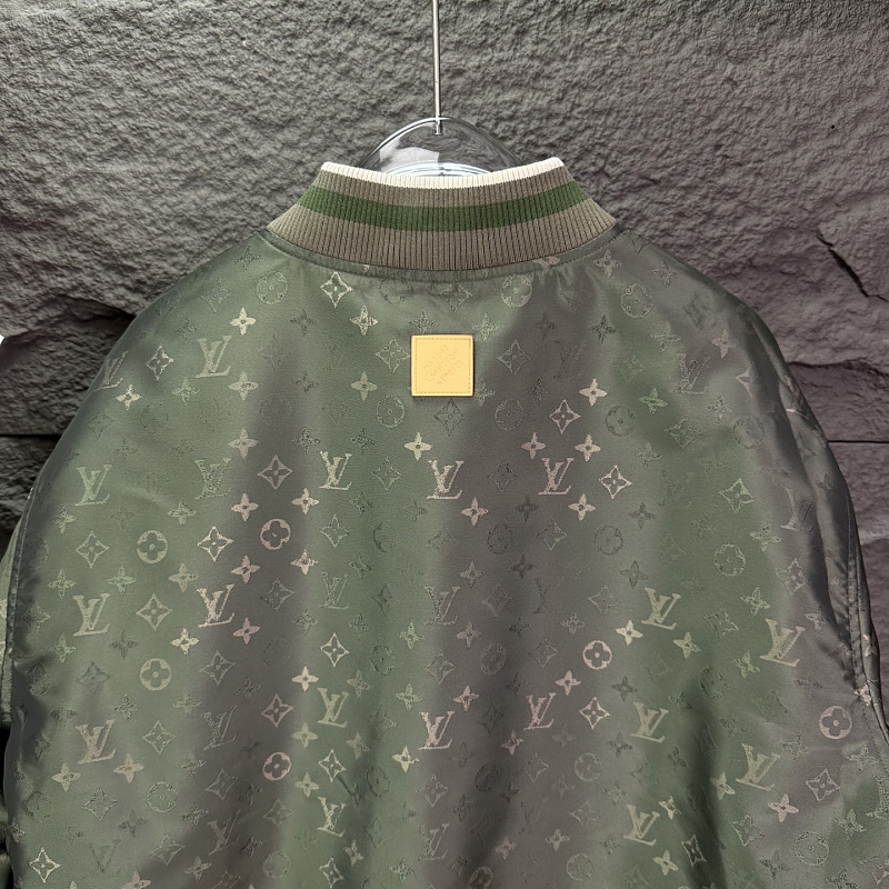 Louis Vuitton 2