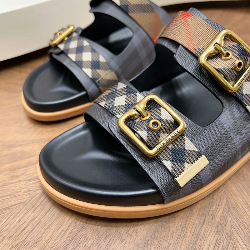 Burberr* Sandal · 5