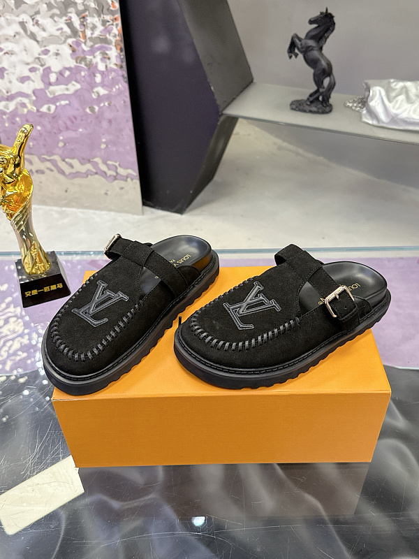 Louis Vuitton 7