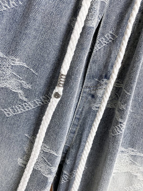 Burberr* Short · 6