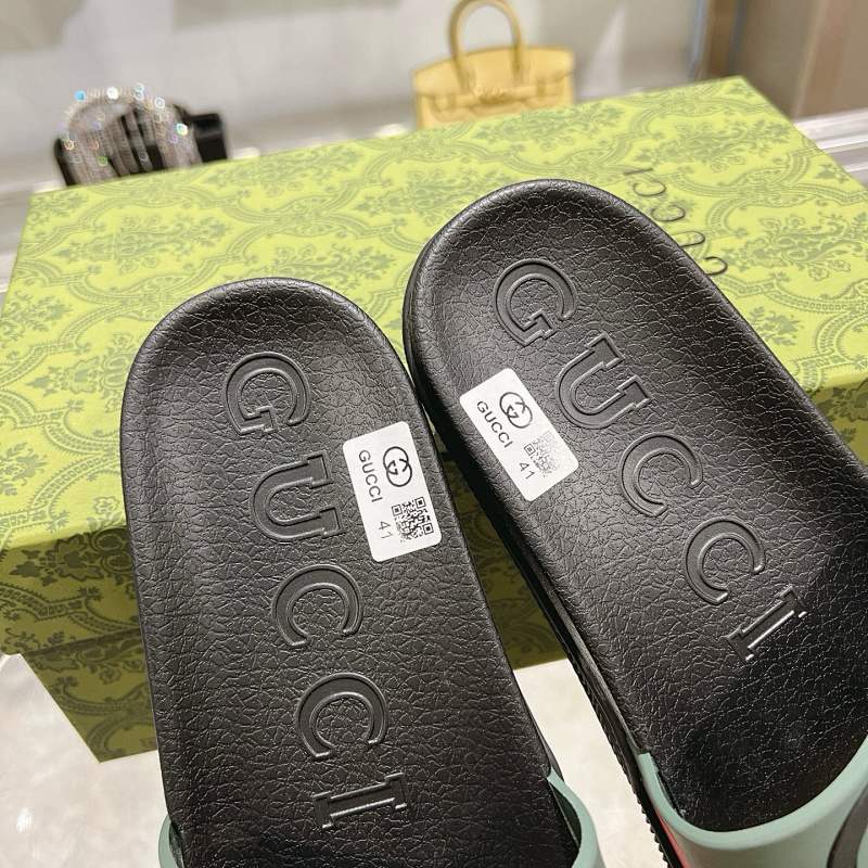 Gucc* Slipper · 5