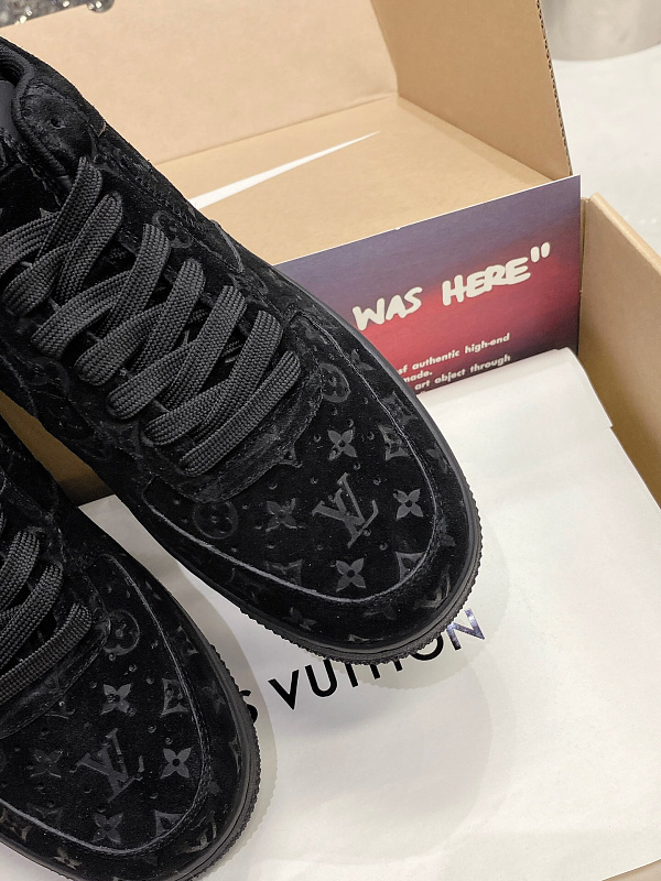 Louis Vuitton X Nik* 8