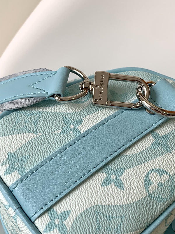 Louis Vuitton 4