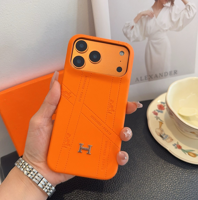 Herme* Phonecase · 6