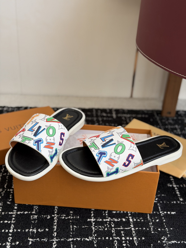 Louis Vuitton Sandal 3