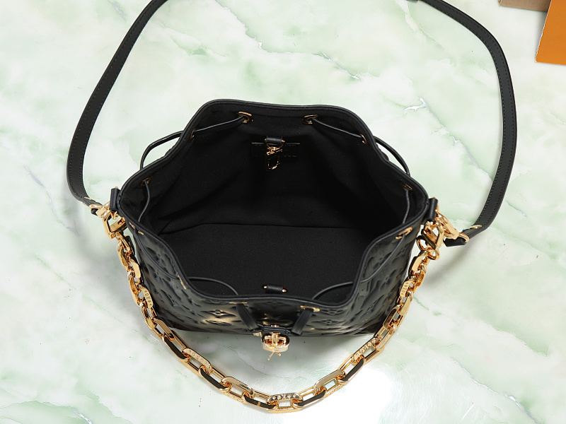 Louis Vuitton 8
