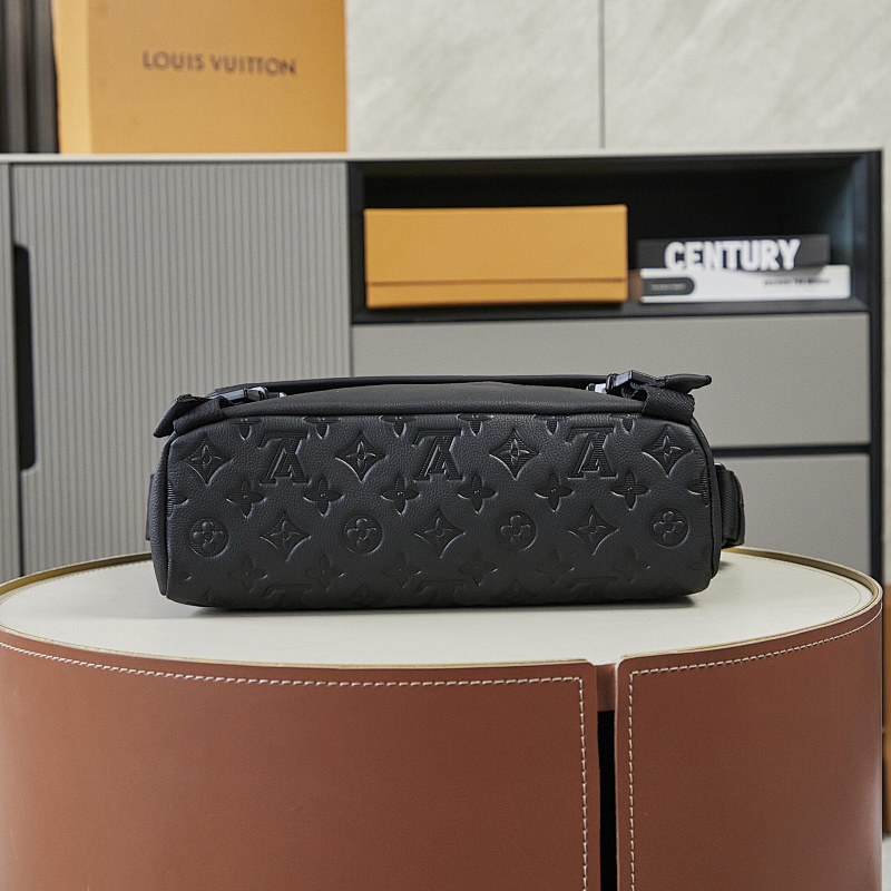 Louis Vuitton 3