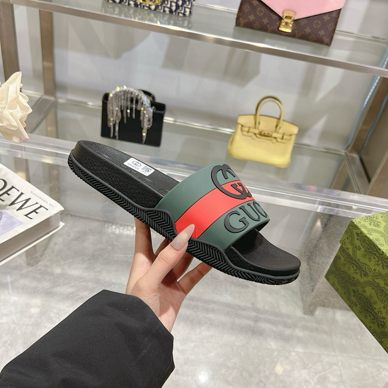 Gucc* Slipper · 6