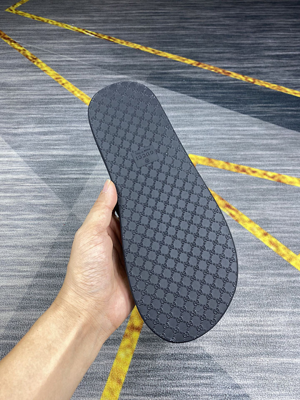Gucc* Slipper