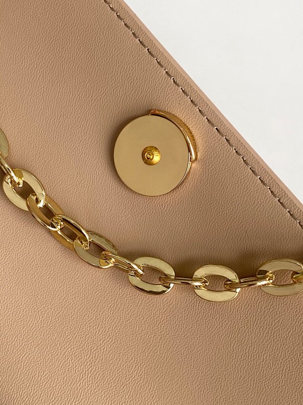 Louis Vuitton 2