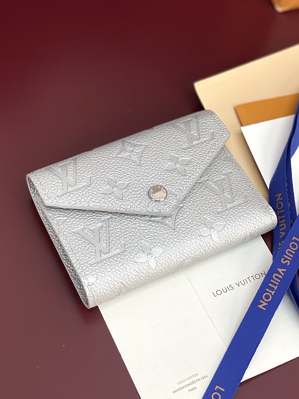 Louis Vuitton 2