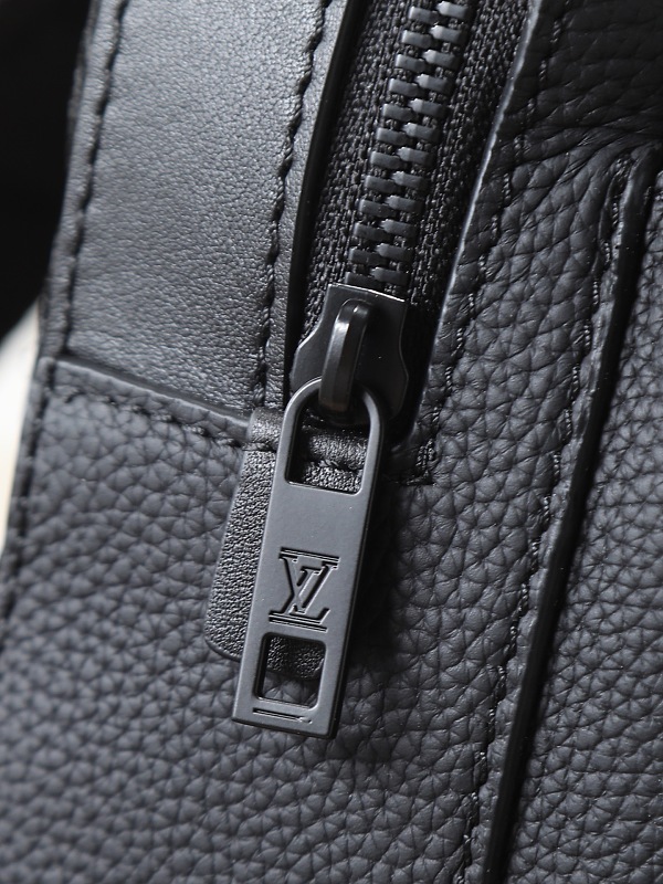 Louis Vuitton 8