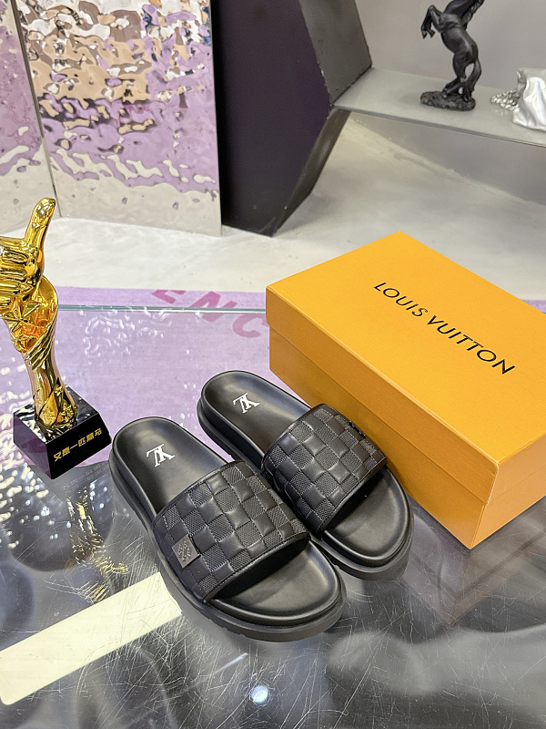 Louis Vuitton 3