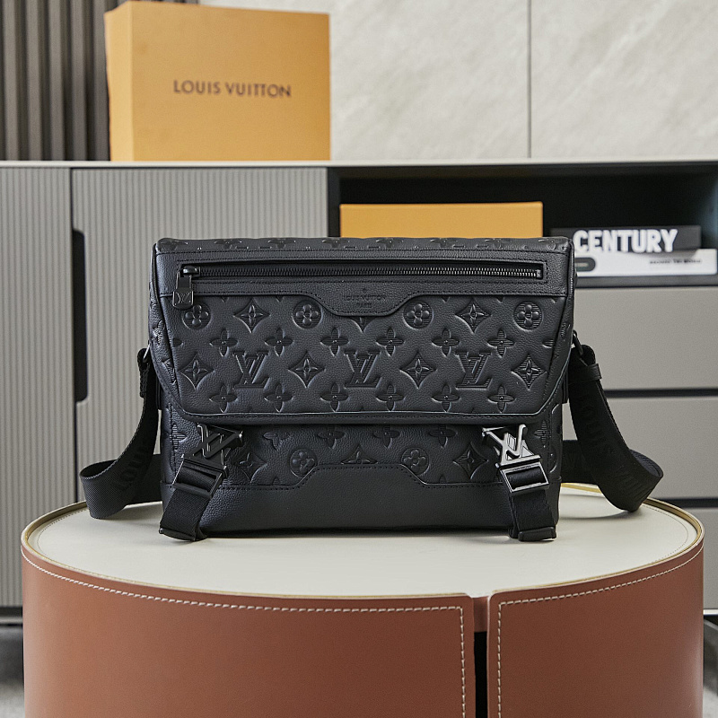 Louis Vuitton 4