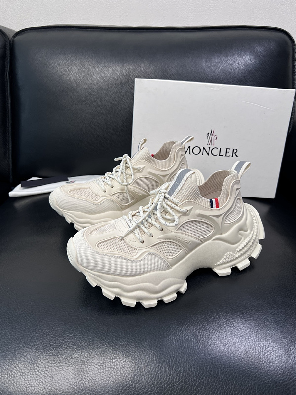 Moncle* · 4