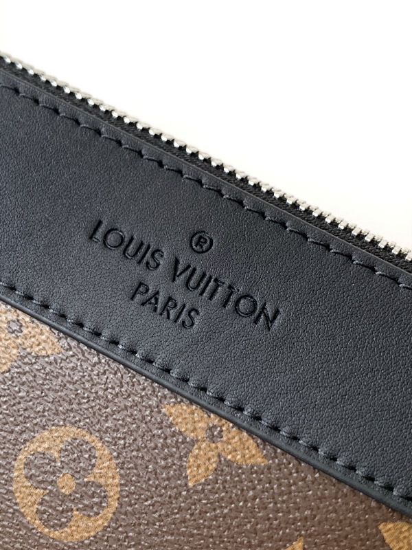Louis Vuitton 4
