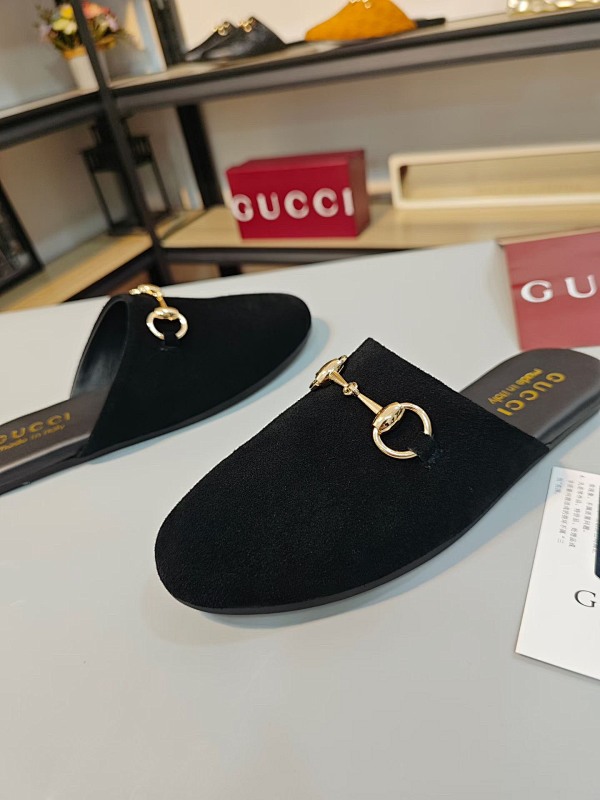 Gucc*