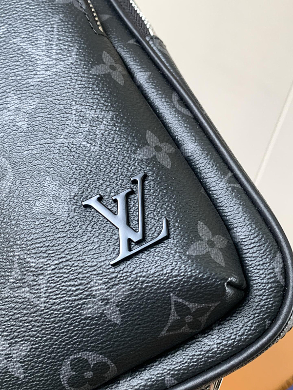 Louis Vuitton 4
